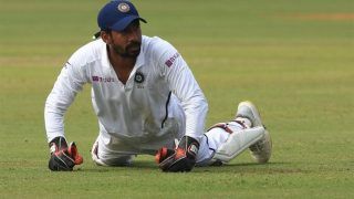 India vs New Zealand: Wriddhiman Saha Walks Off The Field Due To Neck Stiffness; KS Bharat To Keep Wickets